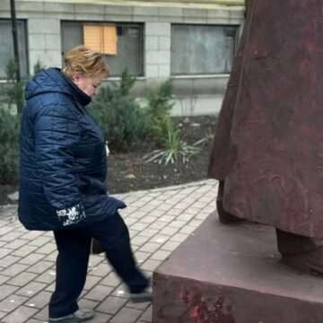 62427662 Statuia Hidra din Iași provoacă controverse în rândul localnicilor