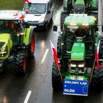 62427666-1 Fermierii polonezi cer lui Putin să facă ordine în Ucraina și la Bruxelles