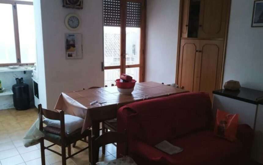 62427712 Bărbatul din Chicago care a avut parte de surprize neplăcute după ce și-a cumpărat o casă în Italia