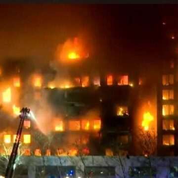 img-121 Incendiul devastator din Valencia – Mărturia româncei care a trăit momente de groază