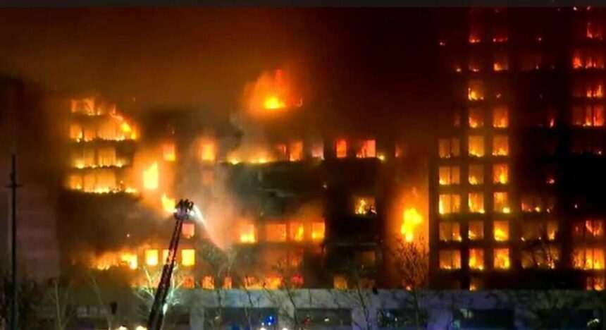 img-121 Incendiul devastator din Valencia – Mărturia româncei care a trăit momente de groază