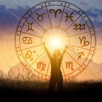 Previziuni astrologice pentru weekend: Zodiile care au noroc în bani și dragoste