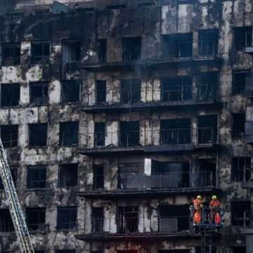 img-148 Incendiul devastator din Valencia a luat zece vieți