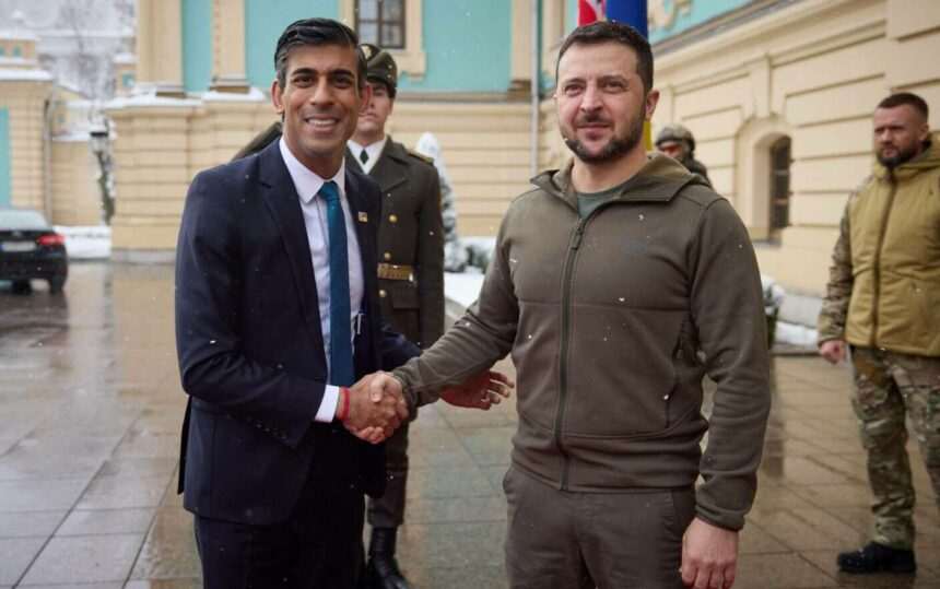 img-156 Marea Britanie oferă Ucrainei fonduri pentru a se aproviziona cu muniții. Regele Charles al III-lea laudă forța ucrainenilor