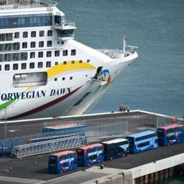 img-181 Nava Norwegian Cruise Line oprită să acosteze în Mauritius din motive de sănătate