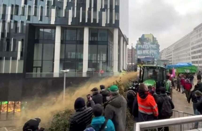 img-197 Protest masiv al fermierilor la sediul UE