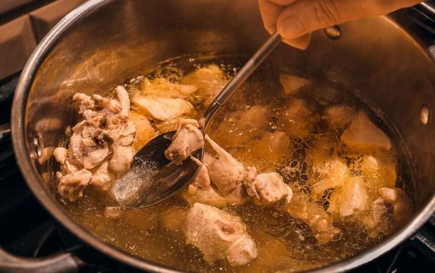 img-202 De ce este important să îndepărtezi spuma din supa de oase