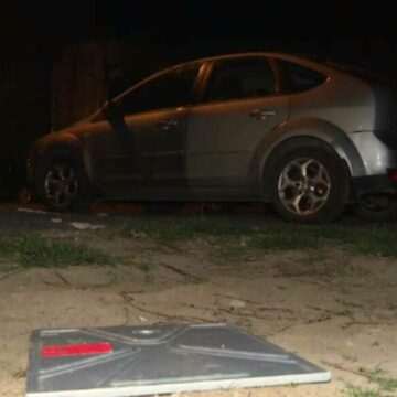 img-306 Scandal în Timișoara: Vecinul l-a bătut pe administratorul de bloc și i-a aruncat cu centrala pe mașină