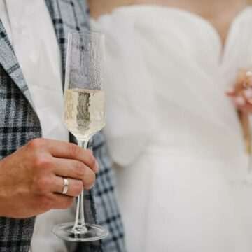 img-311 Scandalul unei badante care s-a casatorit cu fiul batranei pe care o avea in grija