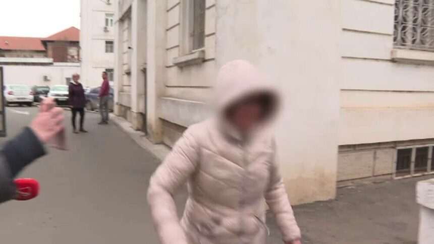 img-332 Asistenta din Galați prinsă făcând cumpărături cu carduri furate din spital