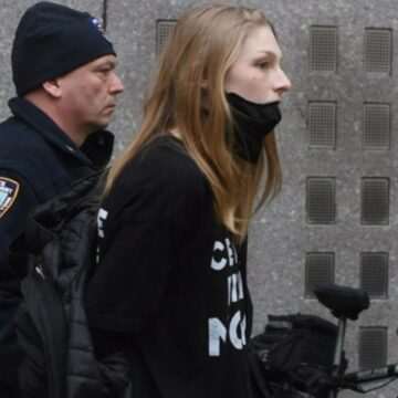 Actrița din Euphoria arestată în timp ce protesta împotriva războiului dintre Israel și Hamas