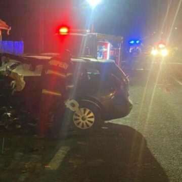 img-60 Accident cu două maşini în judeţul Gorj: Două persoane rănite, trafic blocat