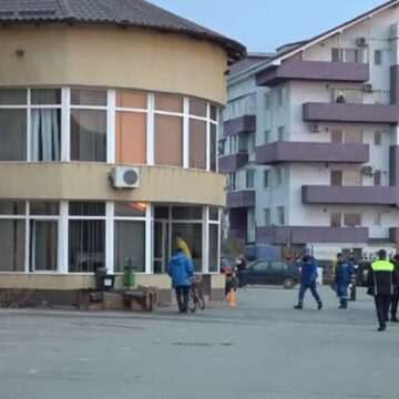 img-78 Incendiu la un hotel din Alba Iulia. Evacuarea a 15 sportivi