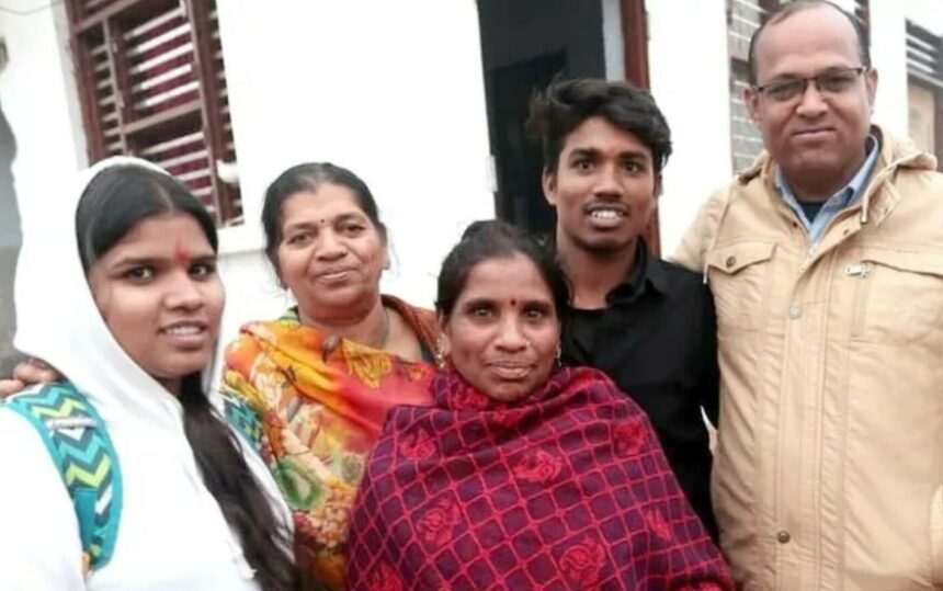 img-1 Reuniunea emoționantă a doi frați cu familia după 13 ani