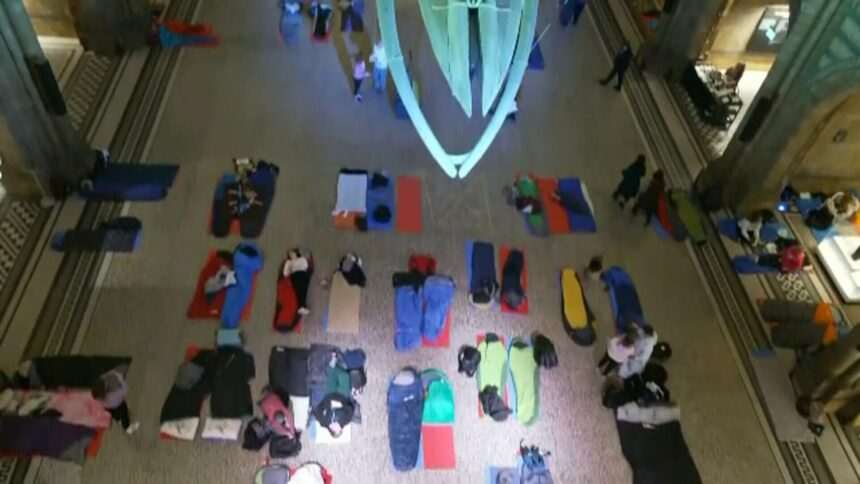 img-1125 O noapte la Muzeul de Istorie Naturală din Londra