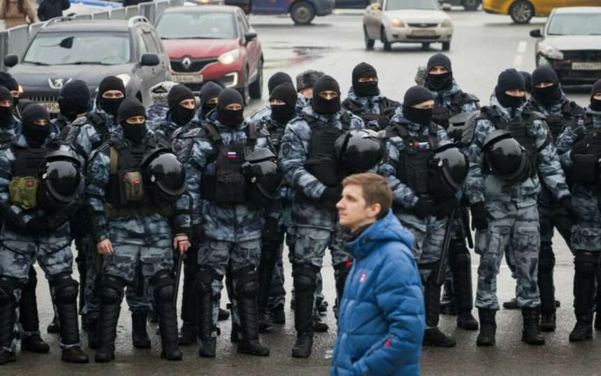 Arestările la înmormântarea lui Aleksei Navalnîi