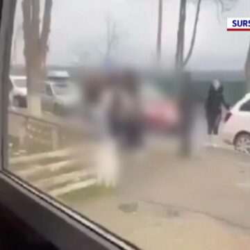 Bătaie între două eleve de liceu din Bârlad. Scandalul a pornit după ce s-au jignit în comentarii pe o rețea socială