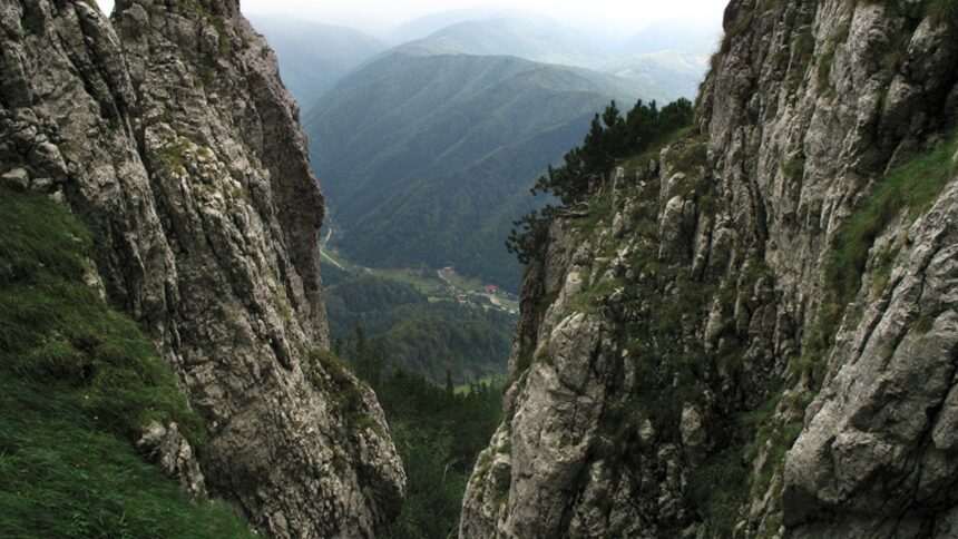 img-1342 Pericol ridicat de avalanşe în zona Piatra Craiului. Avertismentul salvamontiștilor