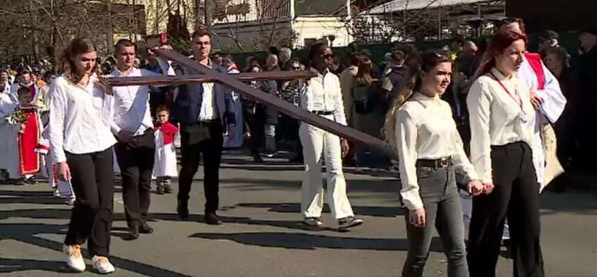img-1365 Procesiune impresionantă de Duminica Floriilor la catolici