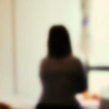 Coșmarul unei femei din județul Alba: sechestrată și violată timp de peste 10 ore