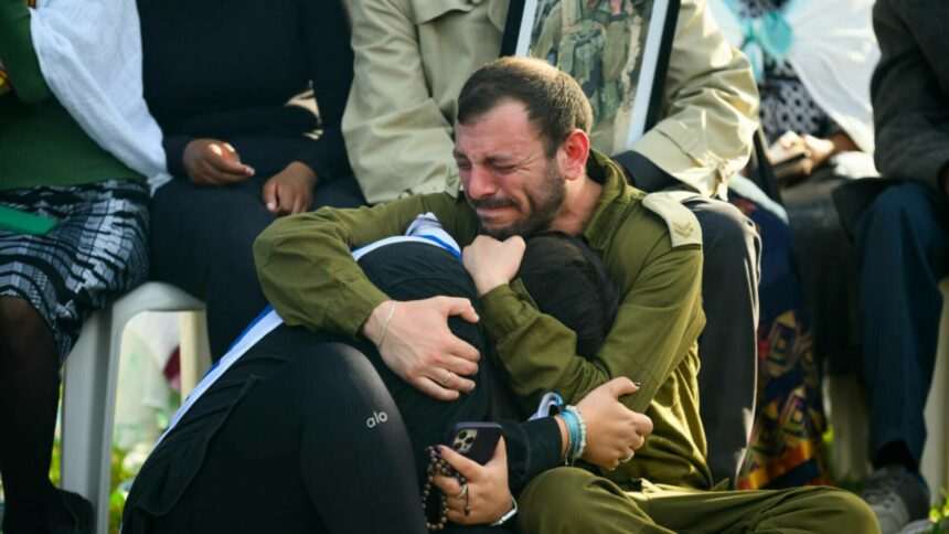 Drama tinerilor din Gaza. Speră să fie ucişi astfel încât coşmarul în care trăiesc să se încheie