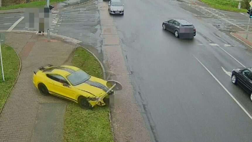 img-1568 Accident spectaculos în Slovacia: Ce a făcut un bărbat după ce a primit cadou de ziua lui o plimbare cu mașina