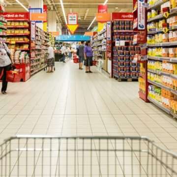 img-1577 Decizie finală privind închiderea magazinelor în weekend. Anunțul făcut de premierul Ciolacu