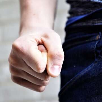 img-1647 Refuzul unei tinere din Brasov de a i se pune bratara de supraveghere de catre fostul iubit