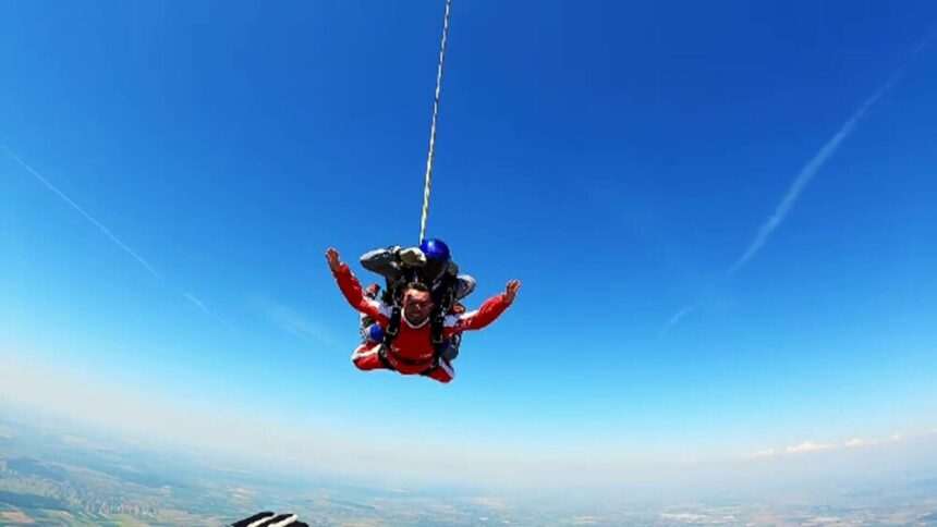 Sezonul de parașutism a început la Aeroclubul României