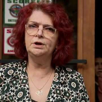 Scandalul violului la școală: directoarea a țipat la părinți înainte să demisioneze