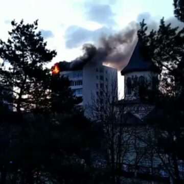 img-316 Pedepse uriașe pentru complicii tânărului din Buzău care i-a dat foc fostei iubite. Sentința nu este definitivă