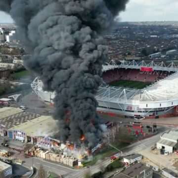 Incendiu izbucnit lângă Stadionul din Southampton – Meci de fotbal amânat
