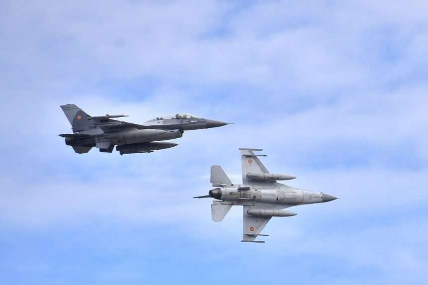 Exercițiu demonstrativ de poliție aeriană la Baza 86 de la Borcea