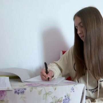 img-408 Alina și visul ei de a urma liceul la oraș