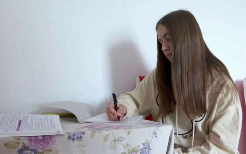 img-408 Alina și visul ei de a urma liceul la oraș