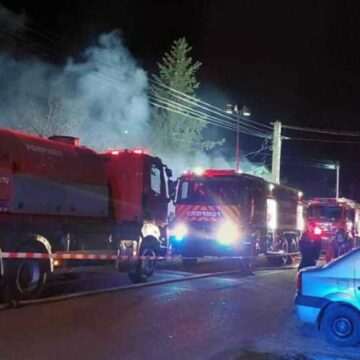 Incendiu la o casă din judeţul Buzău. Pompierii au găsit în interior cadavrele a doi bărbaţi