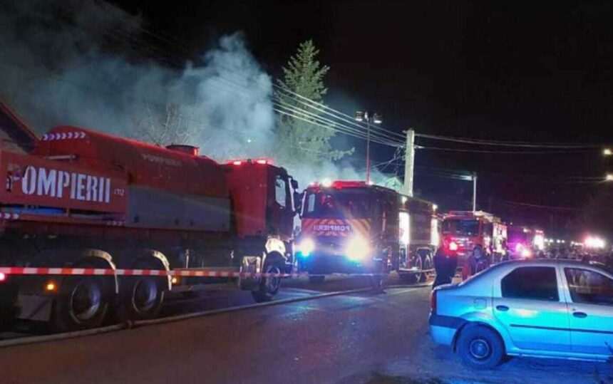 img-418 Incendiu la o casă din judeţul Buzău. Pompierii au găsit în interior cadavrele a doi bărbaţi