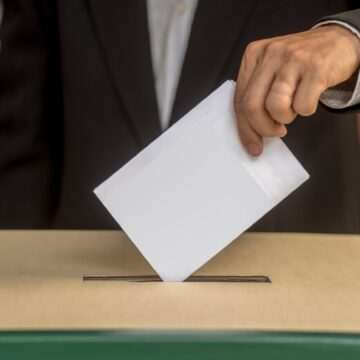 img-534 Irlandezii resping prin referendum modificarea Constituţiei pentru redefinirea familiei şi rolul mamelor