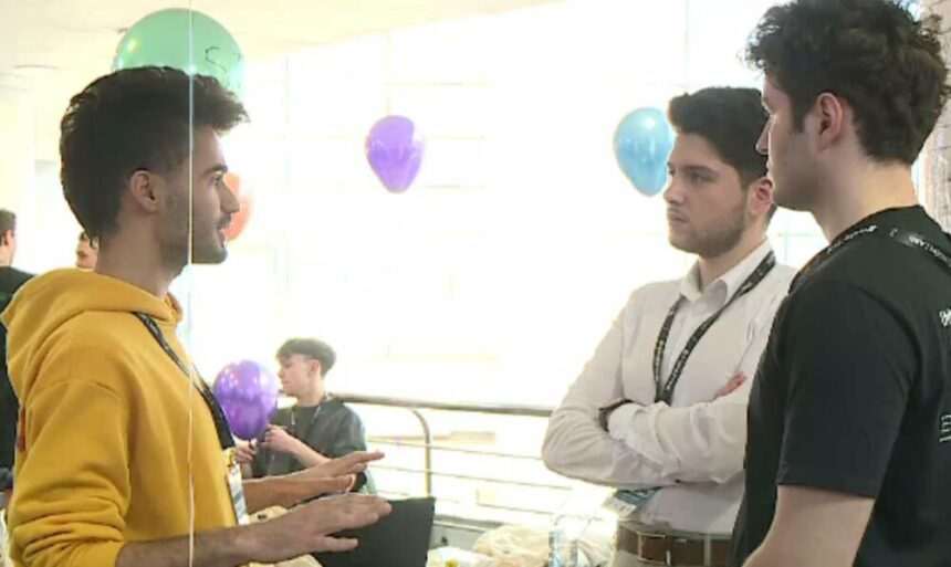 Ideile de milioane ale studenților români la Inovation Labs, în luptă pentru premiul de jumătate de milion de euro