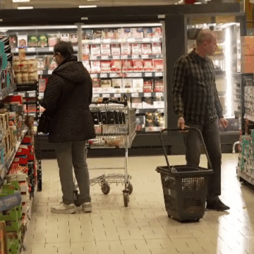 img-56 Cum putem fi păcăliți la supermarket. Sfaturile unei foste casiere atunci când facem cumpărături