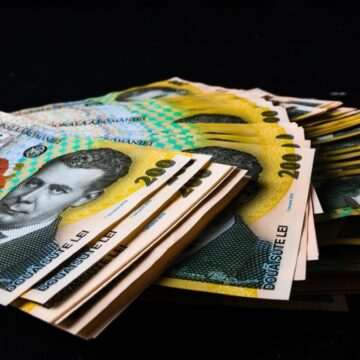 Scandal de corupție: Doi inculpați reținuți de DNA pentru luare de mită