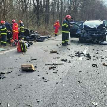 img-569 Accident grav pe DN 2, la Sinești. Patru autovehicule implicate. Plan Roșu de Intervenție activat