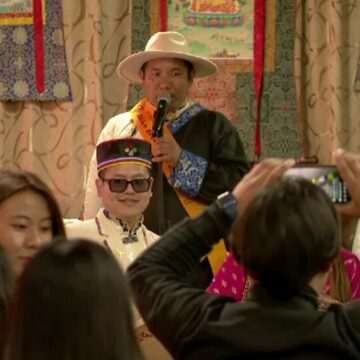 img-600 Nepalezii stabiliți în România au sărbătorit revelionul intrarea în Anul Dragonului de lemn