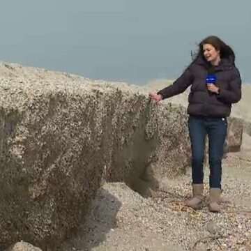 img-625 Dezastru pe plaja din Mamaia: Fenomenul neobișnuit care a creat un zid de nisip