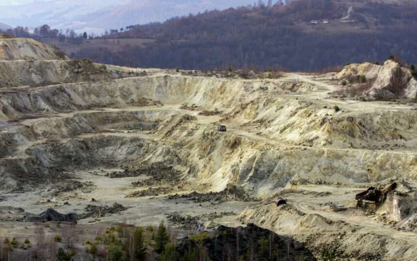 img-665 Ministerul Finanțelor, despre cazul Roșia Montană: Termenul pentru analiza hotărârii a fost prelungit la 90 de zile