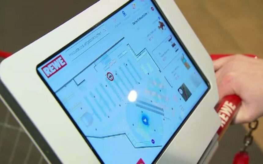 img-672 Supermarketul din Köln cu cărucioare dotate cu tablete – Inovație sau nevoie inutilă?