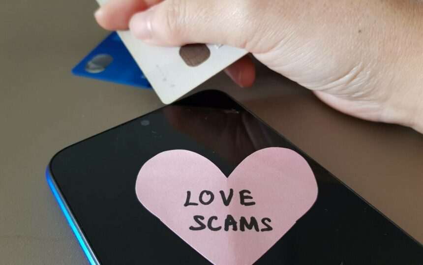 img-686 Pericolele de pe aplicațiile de dating în 2024