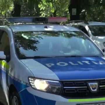 Scandal între două adolescente din Caransebeş