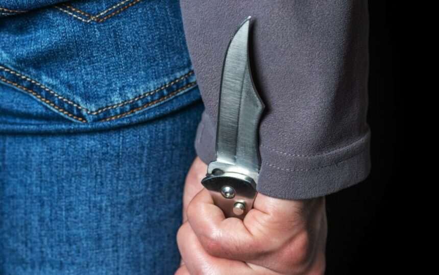 img-778 Atac cu cuțitul în Brașov: Bărbatul care a refuzat să dea cheile de la mașină a fost agresat