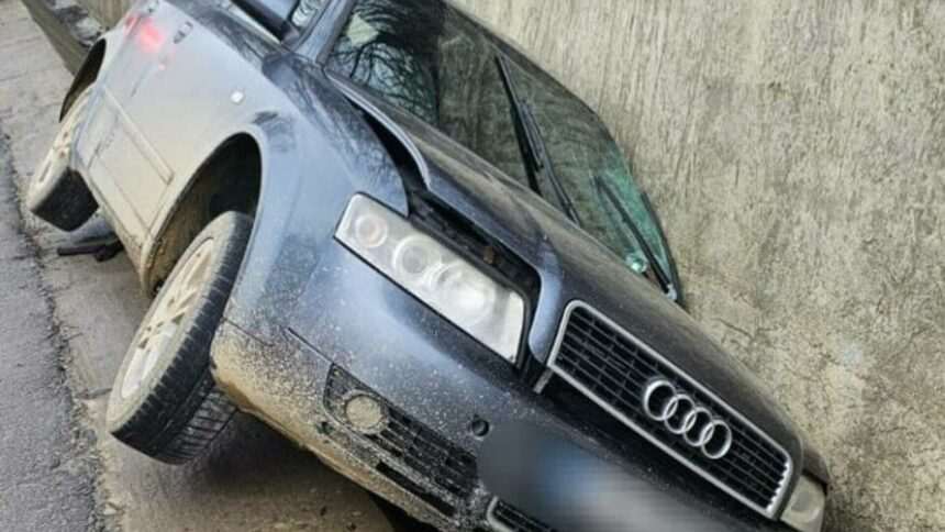 img-817 Accident rutier pe DN 24: Doi copii și doi adulți răniți